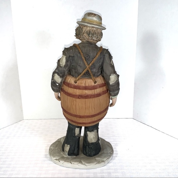 Emmett Kelly Jr. collectible figure limited number Over A Barrel clown 1930’s - Picture 3 of 8
